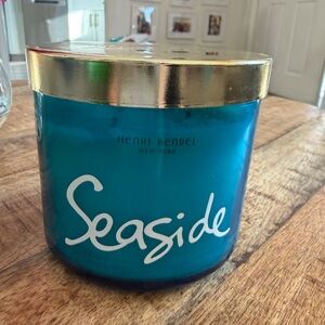 Henri Bendel Seaside Turquoise Candle with Gold Lid